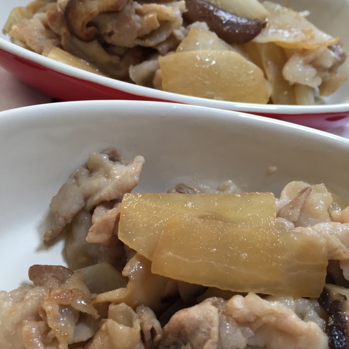 豚バラ肉と大根椎茸のニンニク炒め